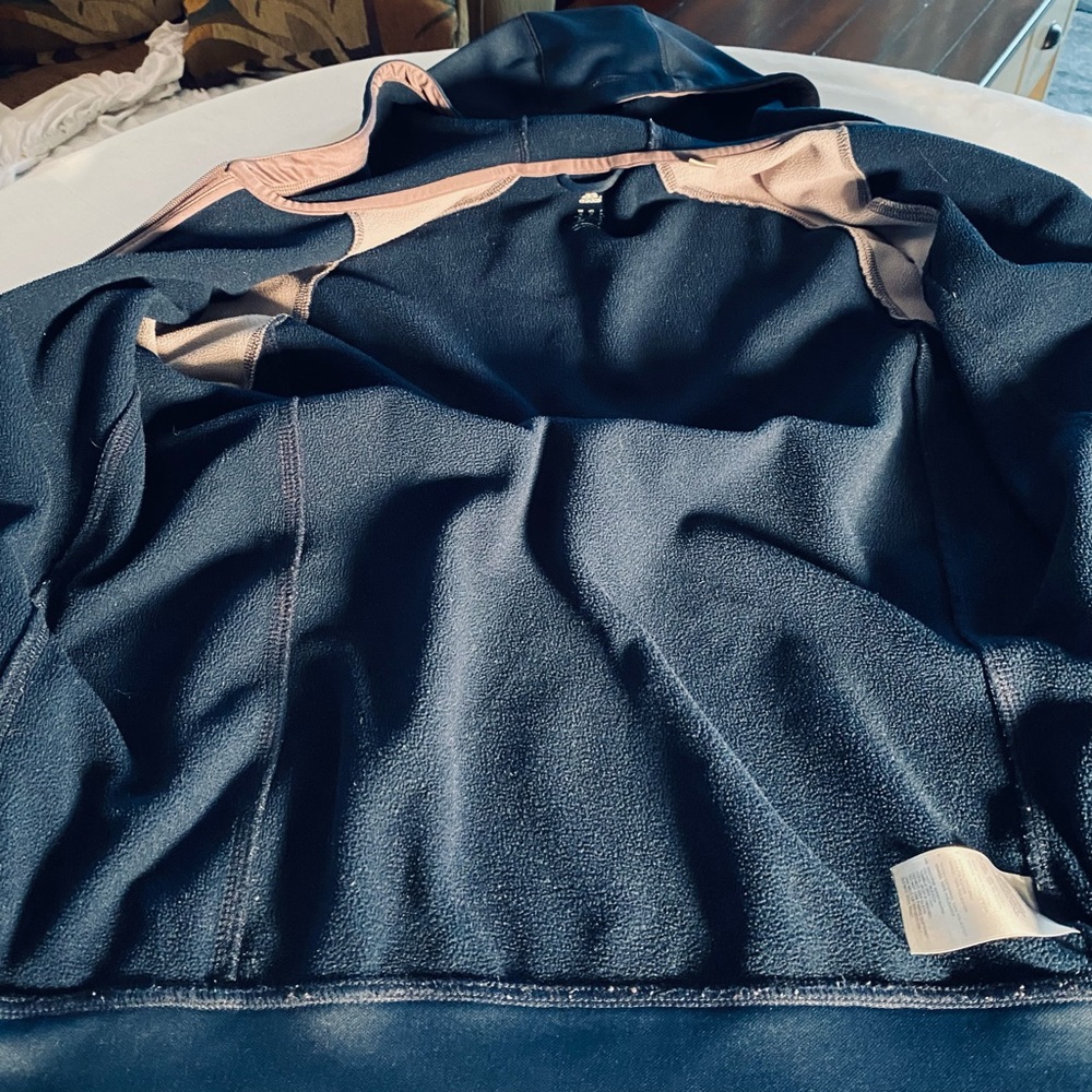 Adidas Men’s Climawarm Hoodie/Jacket size Medium color Navy Blue and Grey - Picture 5 of 15